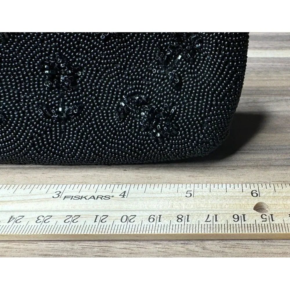 Flower Beaded Pattern Vintage Kiss Clasp Black Clutch Purse With‎ Hand Strap